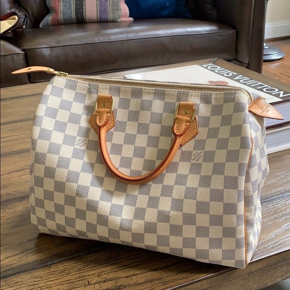 Louis Vuitton Handbags - Auth. LV speedy 30